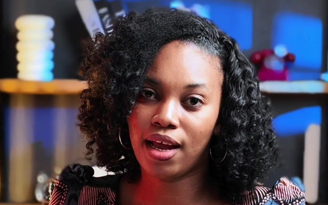 Fatoumata M Diarra dans la vidéo « Savoir reconnaître ses limites est une preuve de maturité »